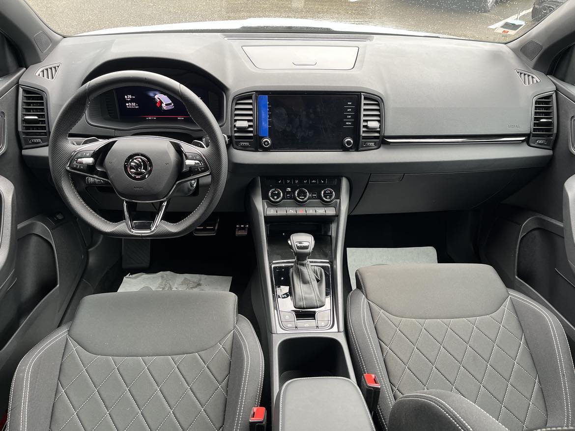 SKODA KAROQ 6